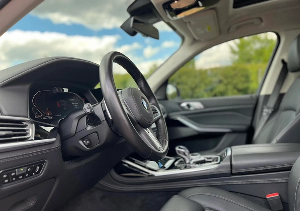 BMW X7 cena 375000 przebieg: 35200, rok produkcji 2020 z Przecław małe 407